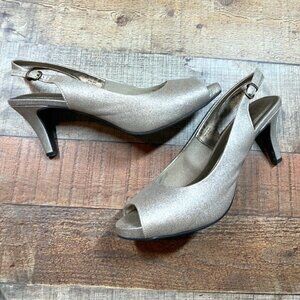 Life Stride Teller Soft Gold Twinkstar Sling Back Heels size 9.5